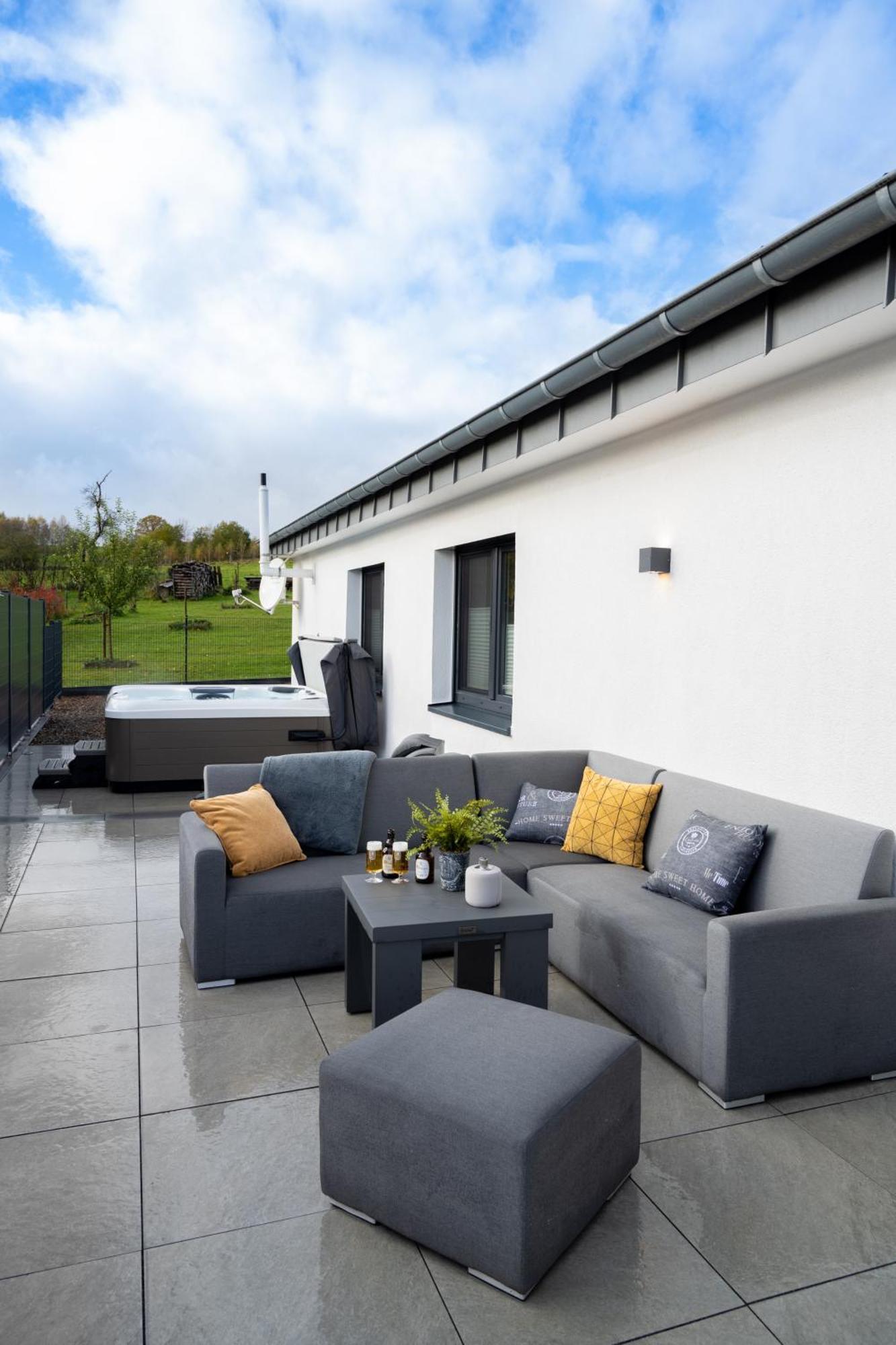 Ferienwohnung "Iewer Der Schaff" Burbach (Bitburg-Prum) Exterior foto